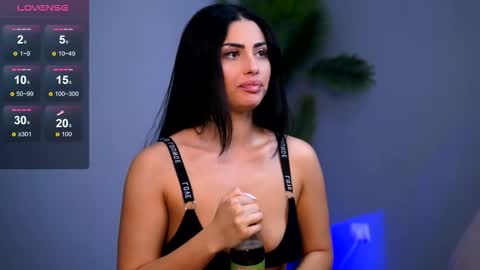 xoxoevie online show from September 21, 4:14 am