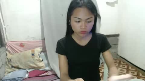 Snapshot of xpinaycreamcockx chatting on April 19, 1:54 pm JHANA online show from April 19, 1:54 pm