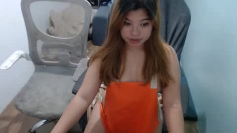 Snapshot of xpinaygirlwild chatting on March 4, 12:55 pm GRACE online show from March 4, 12:55 pm