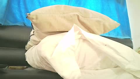 Snapshot of xposed_edger chatting on January 26, 8:56 pm xposed_edger online show from January 26, 8:56 pm