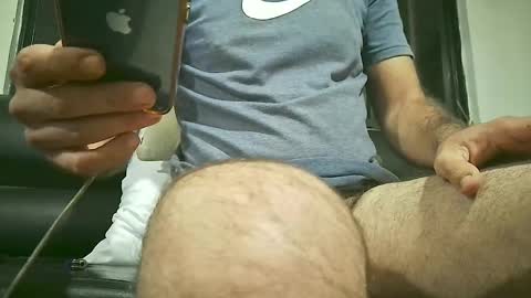 Snapshot of xposed_edger chatting on February 10, 1:46 am xposed_edger online show from February 10, 1:46 am