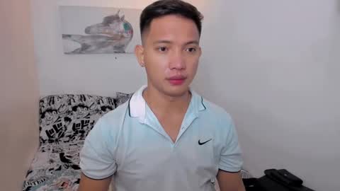 Snapshot of xsebastian19 chatting on February 26, 6:37 am xsebastian19 online show from February 26, 6:37 am