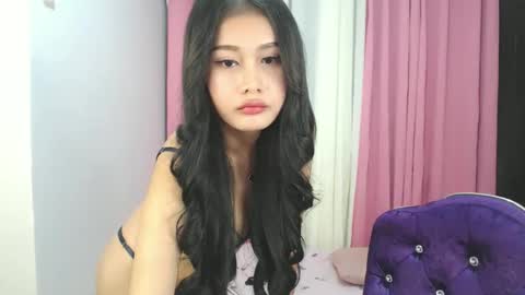 Snapshot of xsexyninedollx chatting on October 25, 6:21 am Cleo de nile online show from October 25, 6:21 am