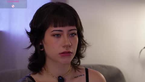 Blue online show from February 22, 4:27 pm