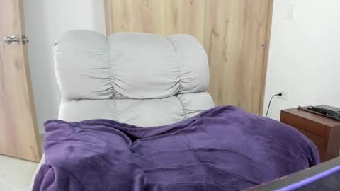 Hellen Sofia instagram hellen5546 online show from April 5, 2:14 pm