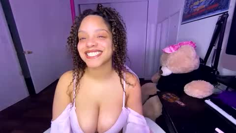 xStarGazingx online show from January 14, 7:25 am