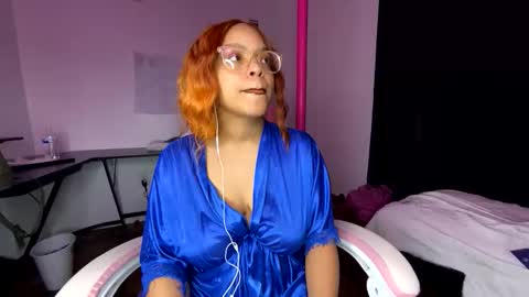 xStarGazingx online show from May 28, 2:53 am