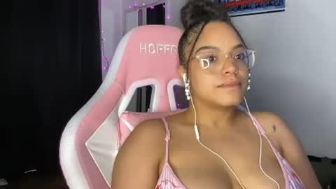 xStarGazingx online show from June 20, 10:12 pm