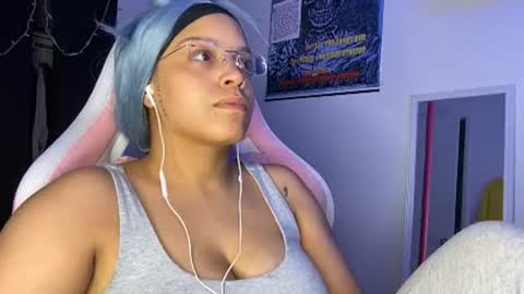 xStarGazingx online show from July 4, 7:36 am