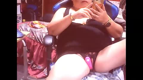 Snapshot of xsw33t_joy69x chatting on January 31, 12:18 pm joy online show from January 31, 12:18 pm