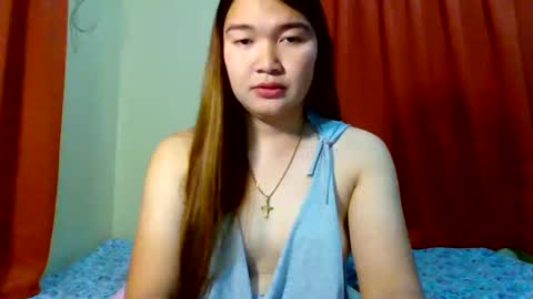 HI IM PAULINE online show from December 3, 10:17 am