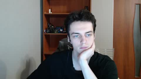 Snapshot of xtraqqq chatting on September 23, 8:45 pm traqqq online show from September 23, 8:45 pm