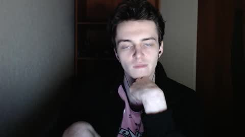 Snapshot of xtraqqq chatting on October 8, 9:45 pm traqqq online show from October 8, 9:45 pm