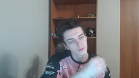 Snapshot of xtraqqq chatting on October 15, 9:26 pm traqqq online show from October 15, 9:26 pm