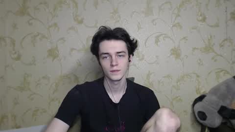 Snapshot of xtraqqq chatting on December 22, 8:50 pm traqqq online show from December 22, 8:50 pm