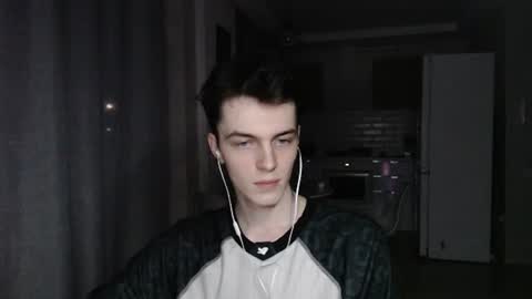 traqqq online show from July 17, 7:41 pm