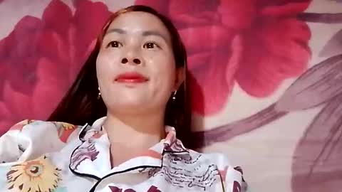 xuxulove00 online show from October 15, 4:23 am