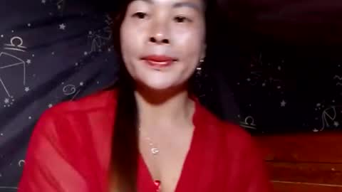 xuxulove00 online show from June 9, 2:12 am