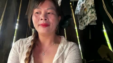 xuxulove00 online show from June 11, 9:29 am