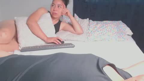 Gabriela and Camila online show from February 17, 3:42 pm