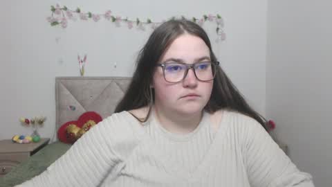 Snapshot of xx_daniella_xx chatting on April 7, 6:03 am xx daniella xx online show from April 7, 6:03 am