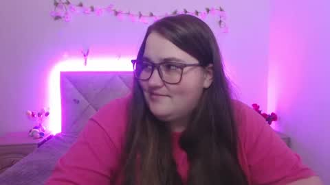 Snapshot of xx_daniella_xx chatting on April 11, 7:02 am xx daniella xx online show from April 11, 7:02 am