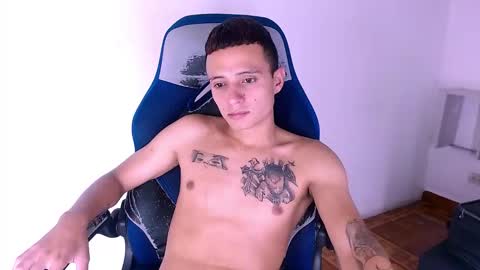 Snapshot of xx_kike_xx chatting on December 15, 12:42 pm K I K E online show from December 15, 12:42 pm