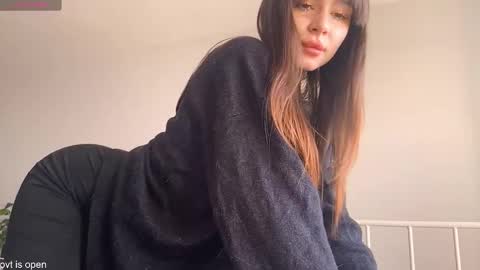 Snapshot of xx_lily chatting on March 11, 10:21 am Lily online show from March 11, 10:21 am