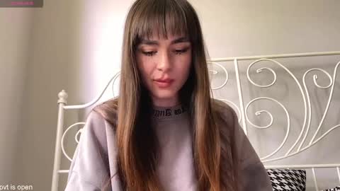Lily online show from June 5, 10:54 am