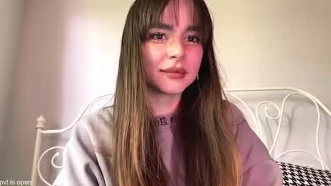 Lily online show from July 29, 12:03 pm