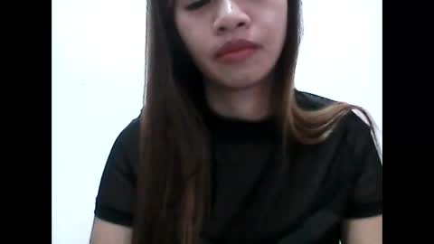 Snapshot of xx_winwin_xx chatting on December 6, 8:51 pm Mariel online show from December 6, 8:51 pm