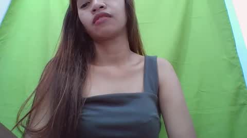 Snapshot of xx_winwin_xx chatting on January 14, 11:27 pm Mariel online show from January 14, 11:27 pm
