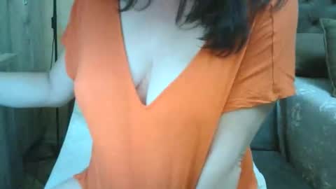 HotMomAlex online show from May 24, 6:57 pm