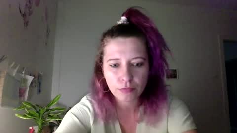 Snapshot of xxali022 chatting on June 28, 10:16 pm xxali022 online show from June 28, 10:16 pm