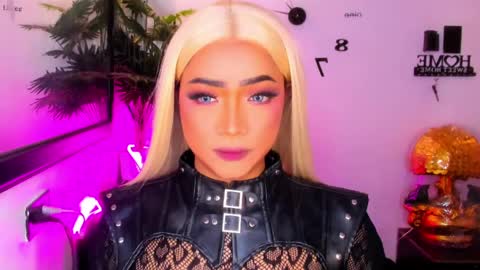 xxasian_goddessxx online show from March 21, 5:12 am