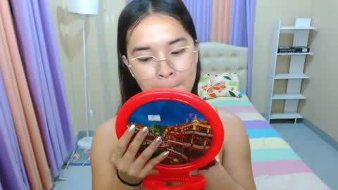 CHLOES ROOM online show from June 12, 9:57 pm