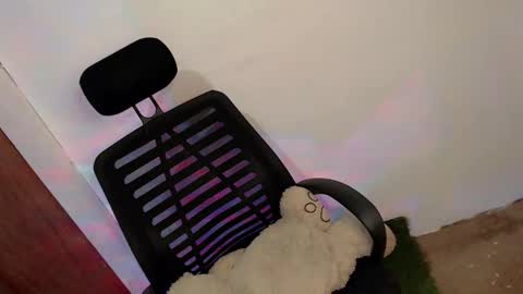 Snapshot of xxcandy_lust chatting on February 9, 1:14 pm xxcandy lust online show from February 9, 1:14 pm