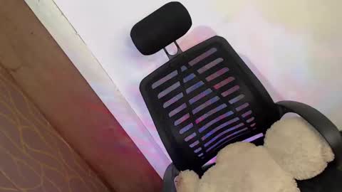 Snapshot of xxcandy_lust chatting on February 13, 3:24 pm xxcandy lust online show from February 13, 3:24 pm