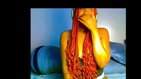 Snapshot of xxfleurlove chatting on December 21, 9:00 pm xxfleurlove online show from December 21, 9:00 pm