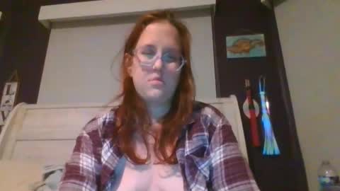 Snapshot of xxfrecklez chatting on February 4, 5:24 am xxfrecklez online show from February 4, 5:24 am