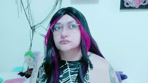 xxgreengoodxx online show from July 26, 9:11 pm