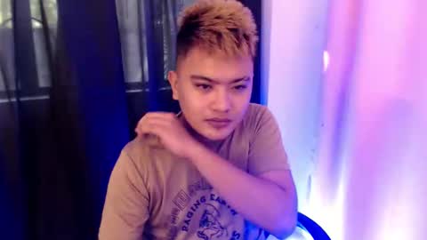 Loyd online show from November 22, 2:10 am