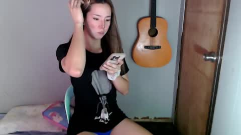 Dyanna Zulla online show from December 6, 7:21 am