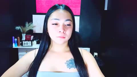 xxirene online show from January 6, 10:30 am