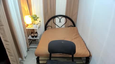 Snapshot of xxjasminfoxxx chatting on November 6, 6:09 pm xxjasminfoxxx online show from November 6, 6:09 pm