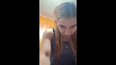 Snapshot of xxjessiebugxx chatting on June 9, 2:12 am xxjessiebugxx online show from June 9, 2:12 am