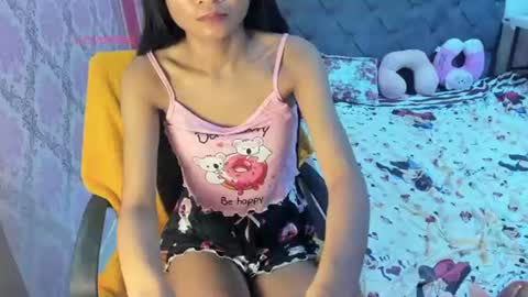 Aya online show from June 11, 9:35 pm