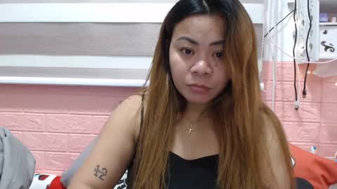 Snapshot of xxkryzelxx chatting on December 3, 4:50 pm Dhel online show from December 3, 4:50 pm