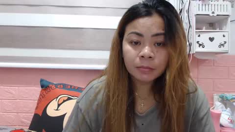 Snapshot of xxkryzelxx chatting on December 7, 10:01 am Dhel online show from December 7, 10:01 am