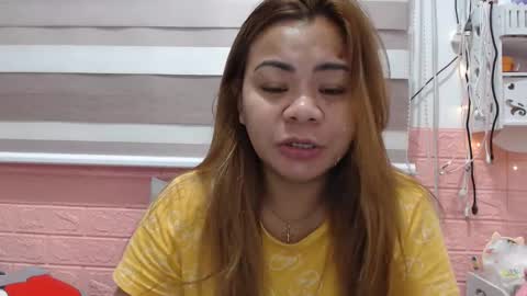 Snapshot of xxkryzelxx chatting on January 16, 8:46 pm Dhel online show from January 16, 8:46 pm